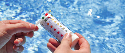 Le guide d’équilibrage du pH : Comment obtenir une eau de piscine cristalline