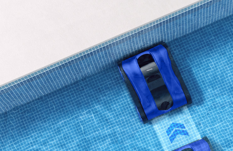 Docks Smartly, Finishes Strong